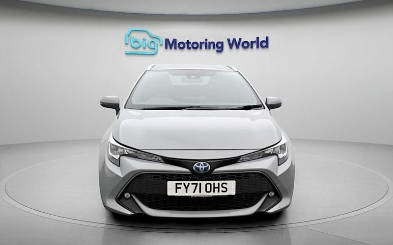 Used Toyota Corolla Design 122 HP (89 kW) 2021 Estate