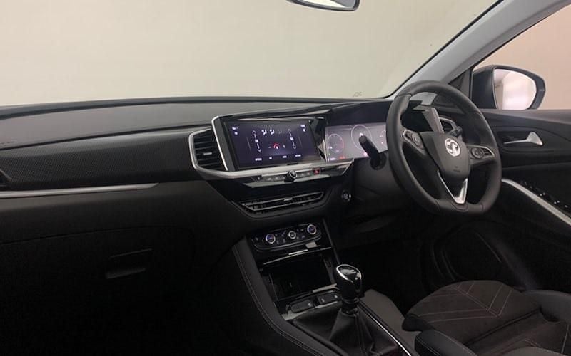 Used Vauxhall Grandland X Ultimate 131 HP (96 kW) 2024 Red SUV