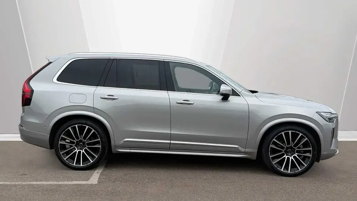 Used Volvo XC90 Ultra 455 HP (334 kW) 2025 Silver SUV