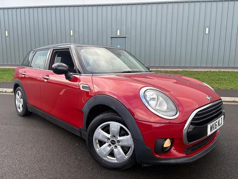 Used Mini Cooper Clubman 150 HP (110 kW) 2016 Red Estate