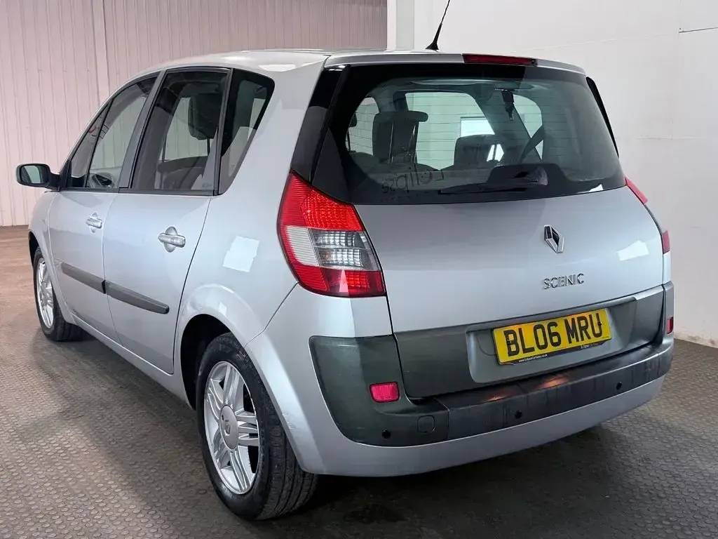 Used Renault Mégane Privilege 2006 Silver MPV