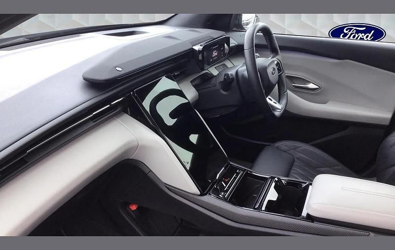 Used Ford Capri Extended Range 210 kW (286 HP) 2024 Agate black SUV