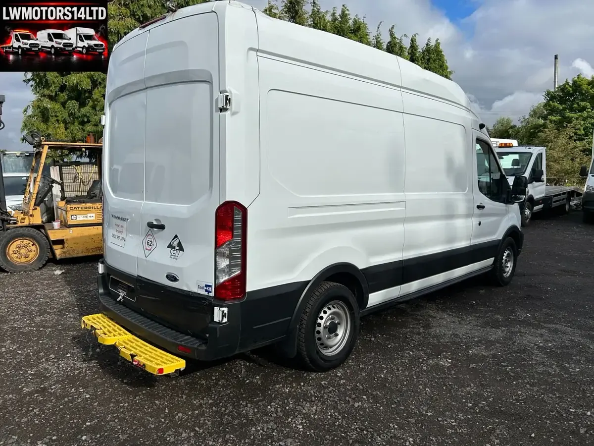Used Ford Transit 130 HP (95 kW) 2022 White Van