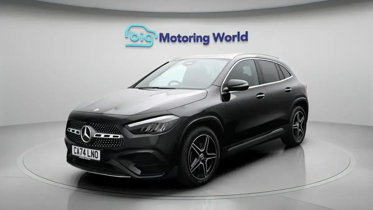 Used Mercedes GLA200 Executive 163 HP (119 kW) 2024 Black SUV