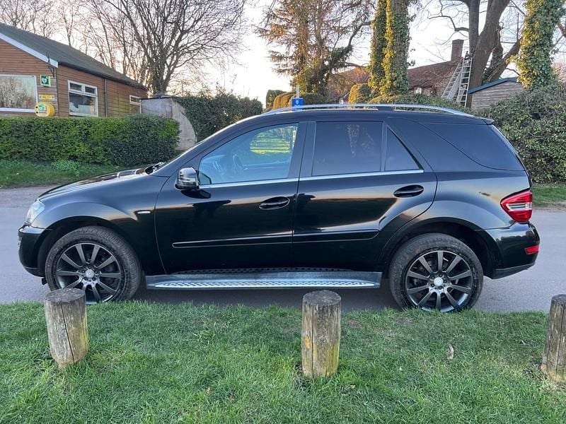 Used Mercedes ML300 Edition 2011 Black SUV