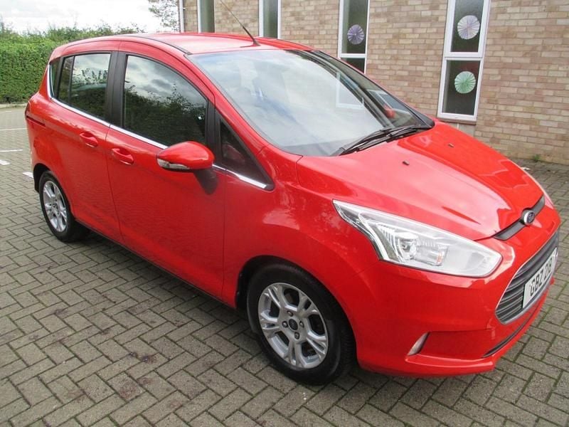 Red Used 2014 Ford B-MAX Zetec MPV | £3,791 (Good price) - Image 1/4