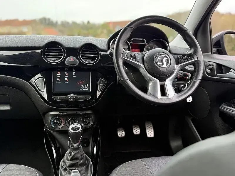 Used Vauxhall Adam 70 HP (51 kW) 2018 Orange Hatchback
