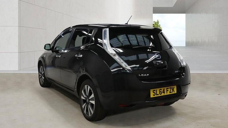 Used Nissan Leaf Tekna 80 kW (109 HP) 2014 Black Hatchback