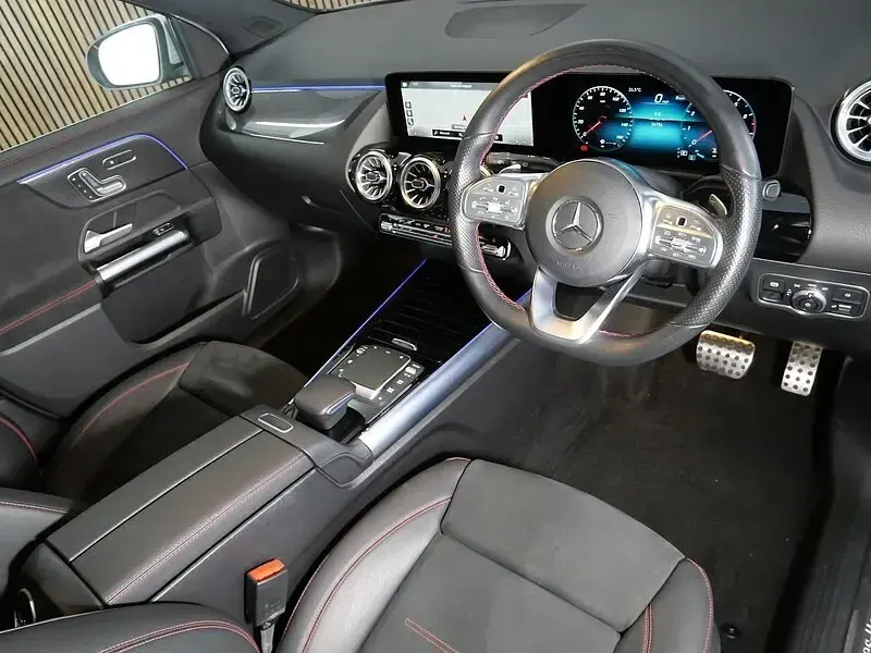 Used Mercedes GLA250 AMG line 2022 Silver SUV