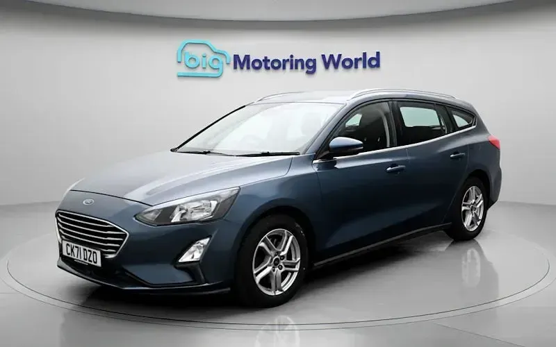 Usado Ford Focus Zetec 125 HP (91 kW) 2021 Azul Carrinha