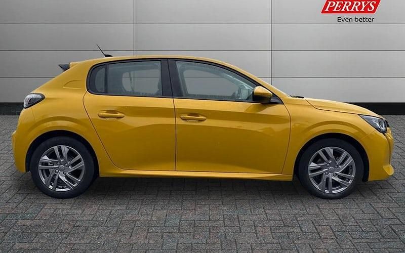 Used Peugeot 208 Active Premium 75 HP (55 kW) 2022 Hatchback