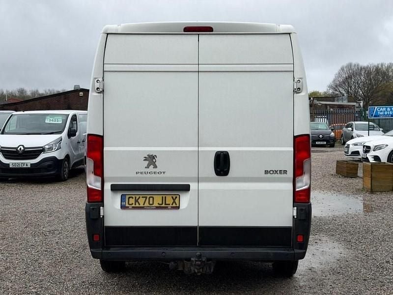 Used Peugeot Boxer 140 HP (102 kW) 2020 White Van