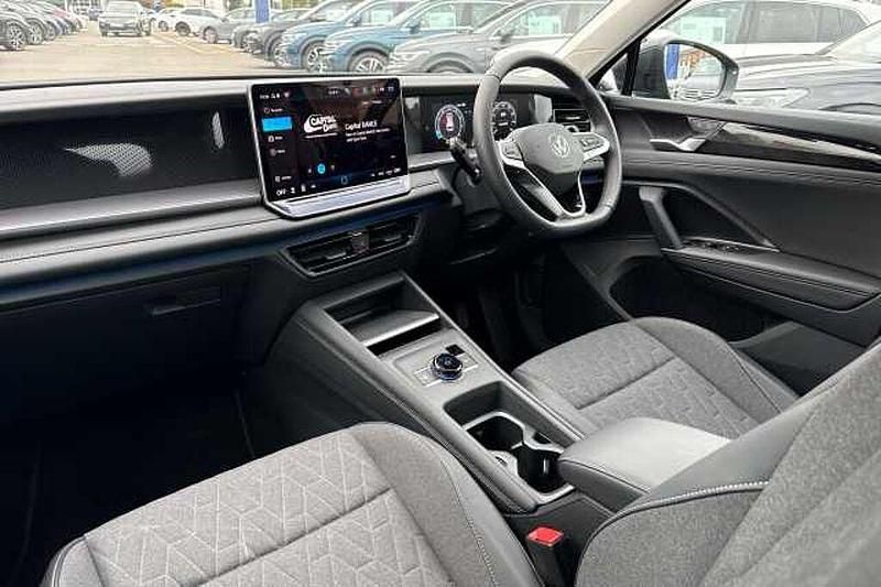 Used VW Tayron Life 150 HP (110 kW) 2025 Urano grey SUV