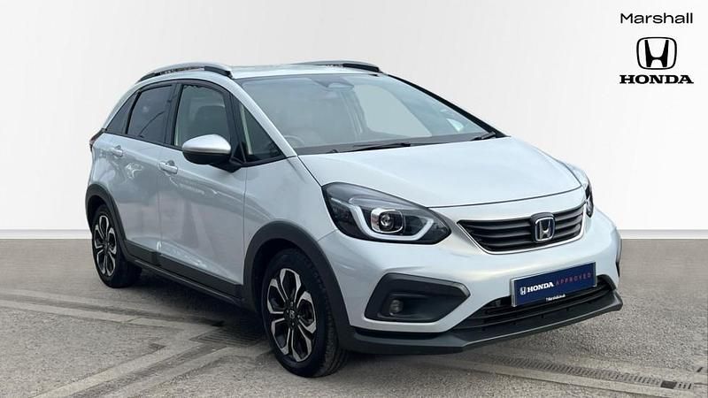 Used Honda Jazz Hybrid 109 HP (80 kW) 2023 Premium plus paint  sunlight white Hatchback