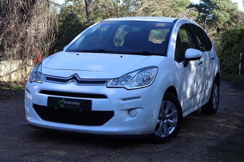 Used Citroën C3 PureTech 2014 White Hatchback