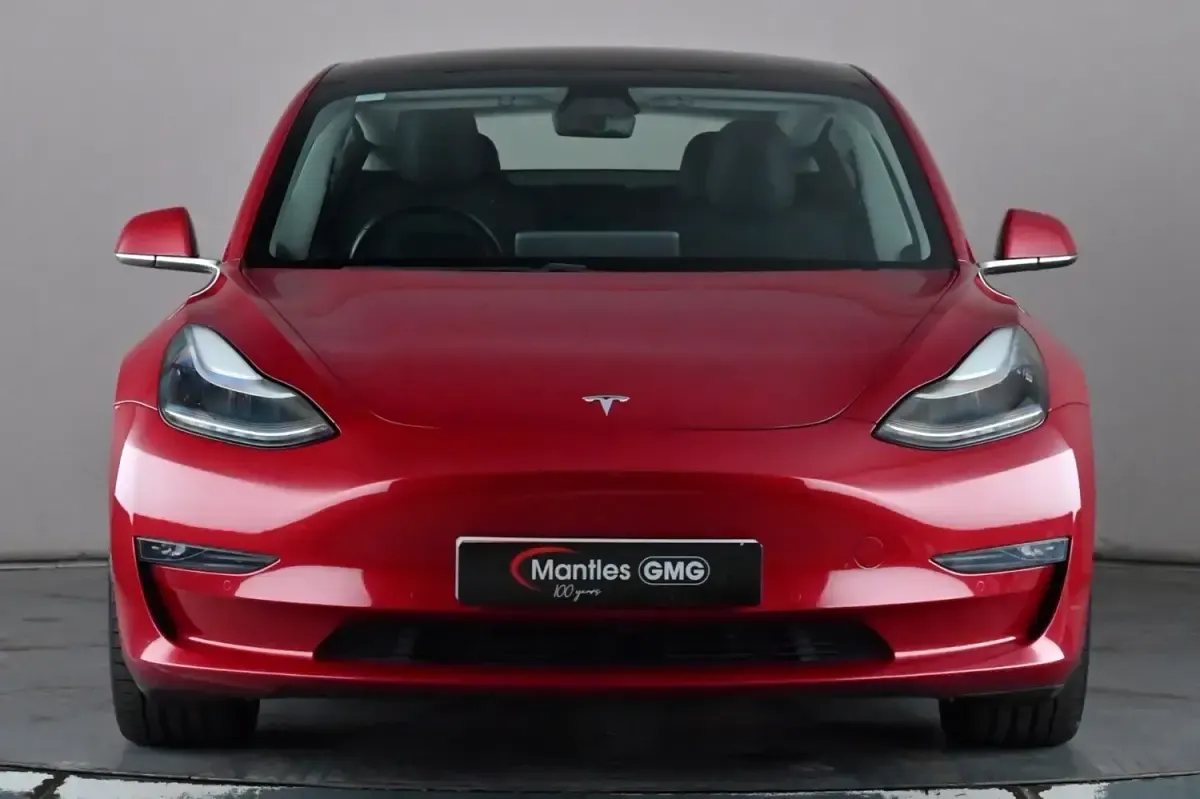 Usado Tesla Model 3 254 kW (346 HP) 2020 Vermelho Sedan