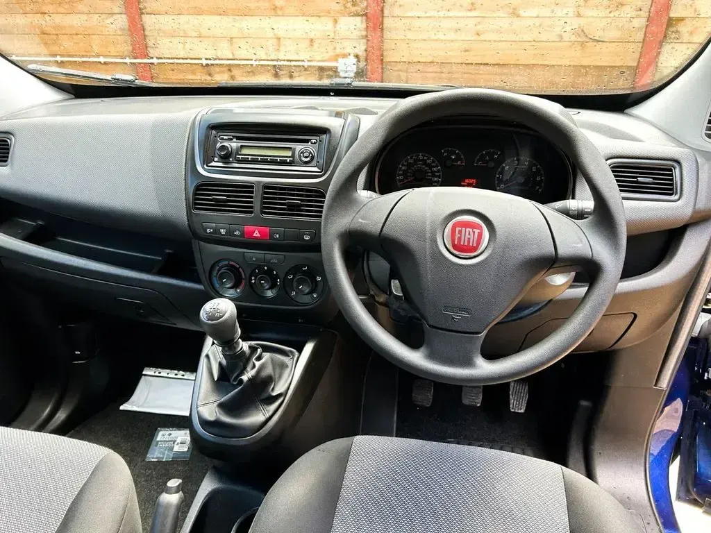 Used Fiat Doblò Pop 2017 Blue MPV