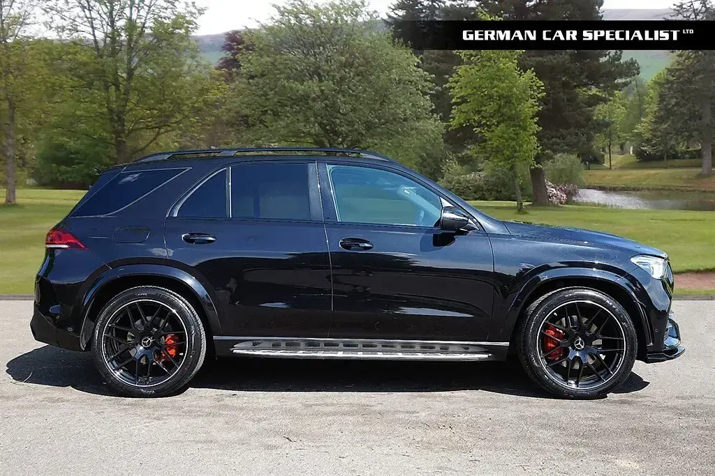 Used Mercedes GLE300 AMG line 2020 Black SUV