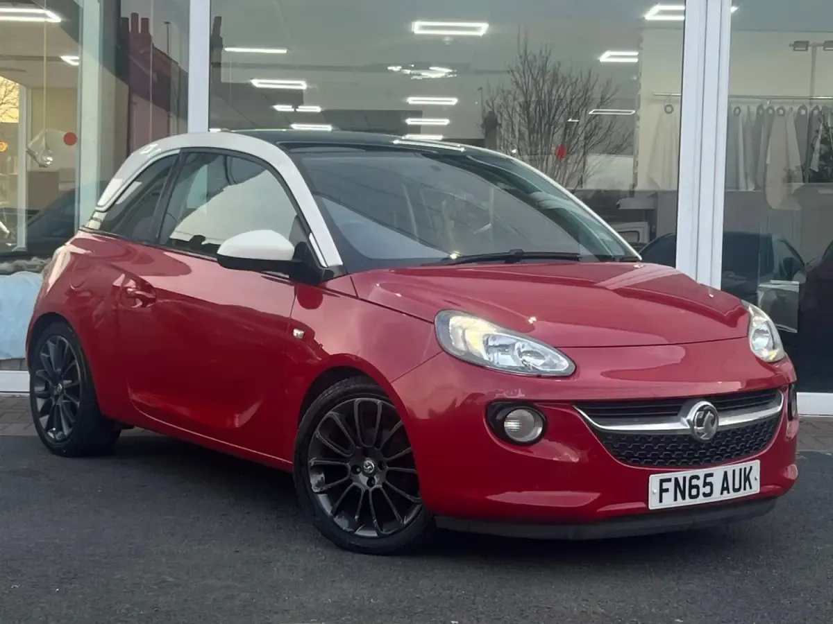 Second-hand Vauxhall Adam Glam 2015 Roșu Hatchback