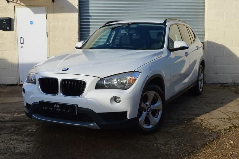 White Used 2013 BMW X1 Efficient Dynamics SUV | £4,700 (Fair price) - Image 1/4