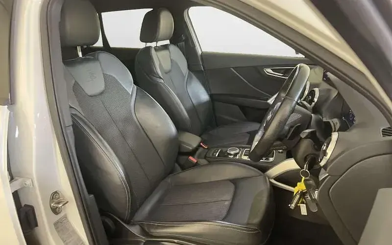 Used Audi Q2 Black Edition 150 HP (110 kW) 2021 White SUV