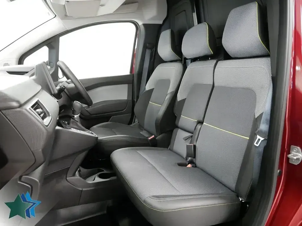 Used Renault Kangoo 115 HP (84 kW) 2023 Red MPV