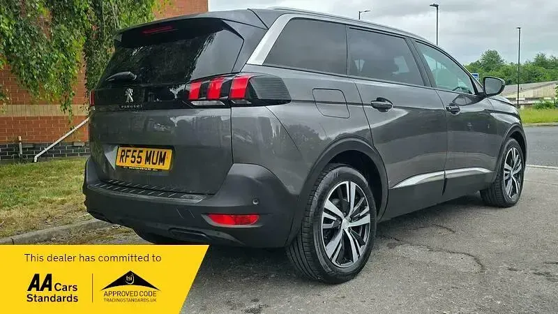 Used Peugeot 5008 Allure 130 HP (95 kW) 2019 Grey SUV