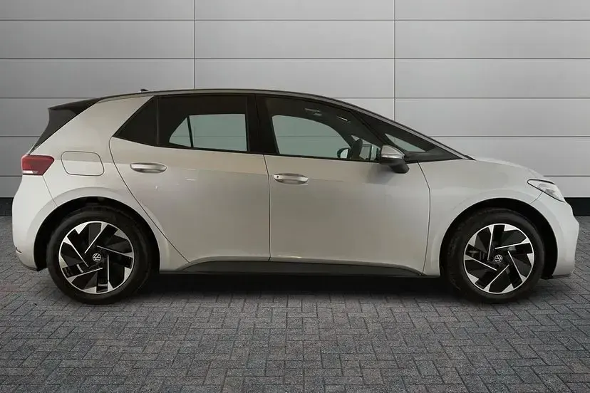 New VW ID.3 Pure 125 kW (170 HP) 2026 Scale silver with solid black roof Hatchback