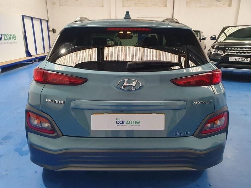 Second-hand Hyundai Kona Premium 150 kW (204 CP) 2020 Albastru SUV