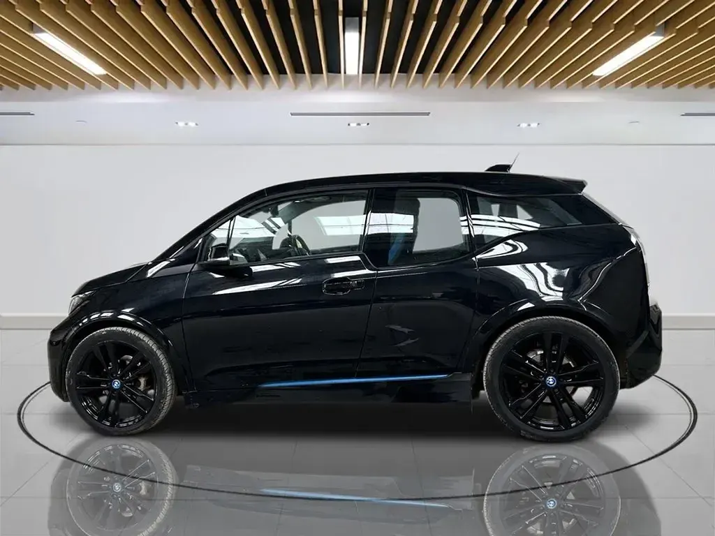 Usado BMW i3 Comfort Edition 135 kW (184 CV) 2021 Negro Utilitario