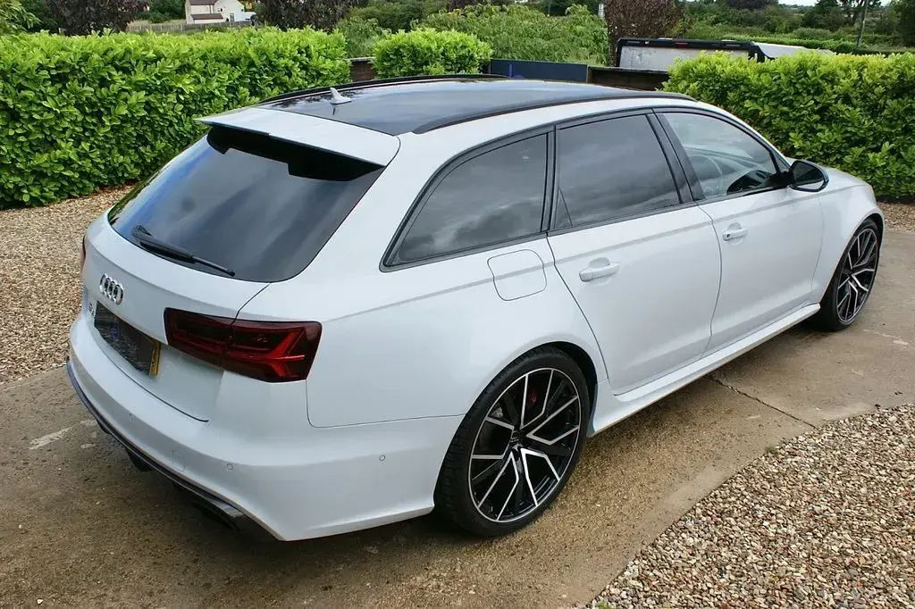 Used Audi RS6 Performance 2017 White Estate