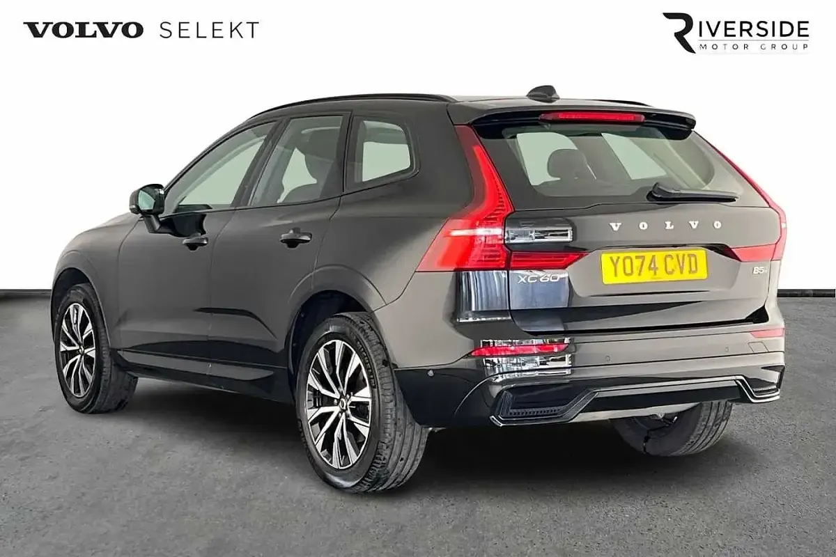 Used Volvo XC60 Plus 250 HP (183 kW) 2025 Black SUV