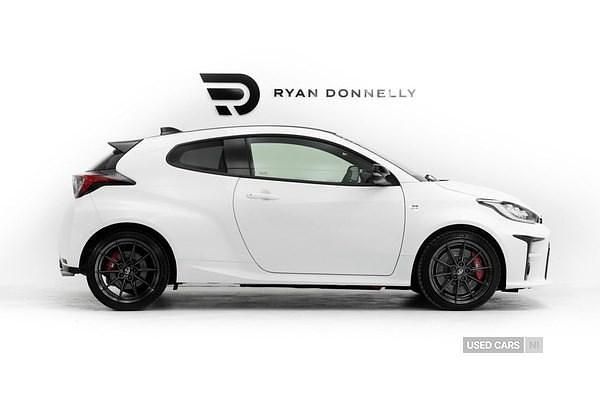 Used Toyota Yaris 2021 White Hatchback