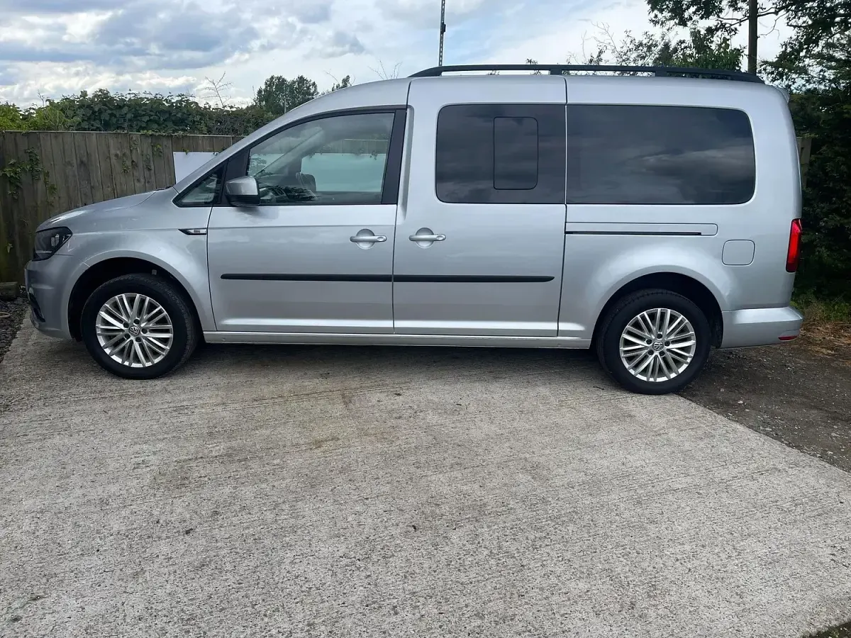 Used VW Caddy Life 102 HP (75 kW) 2019 Silver MPV