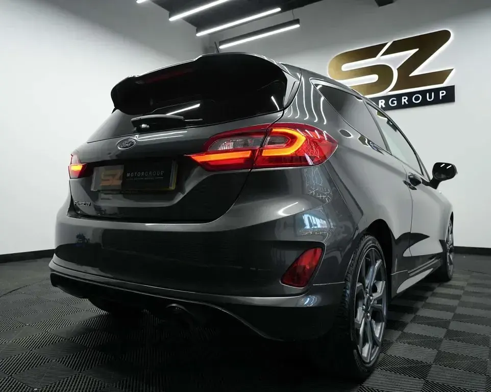 Used Ford Fiesta ST-Line X 125 HP (91 kW) 2018 Grey Hatchback