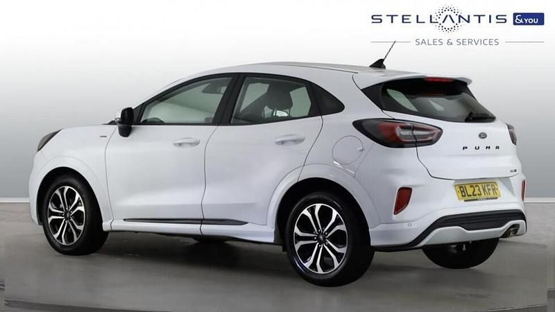 Usado Ford Puma ST-Line 123 HP (90 kW) 2023 Branco SUV