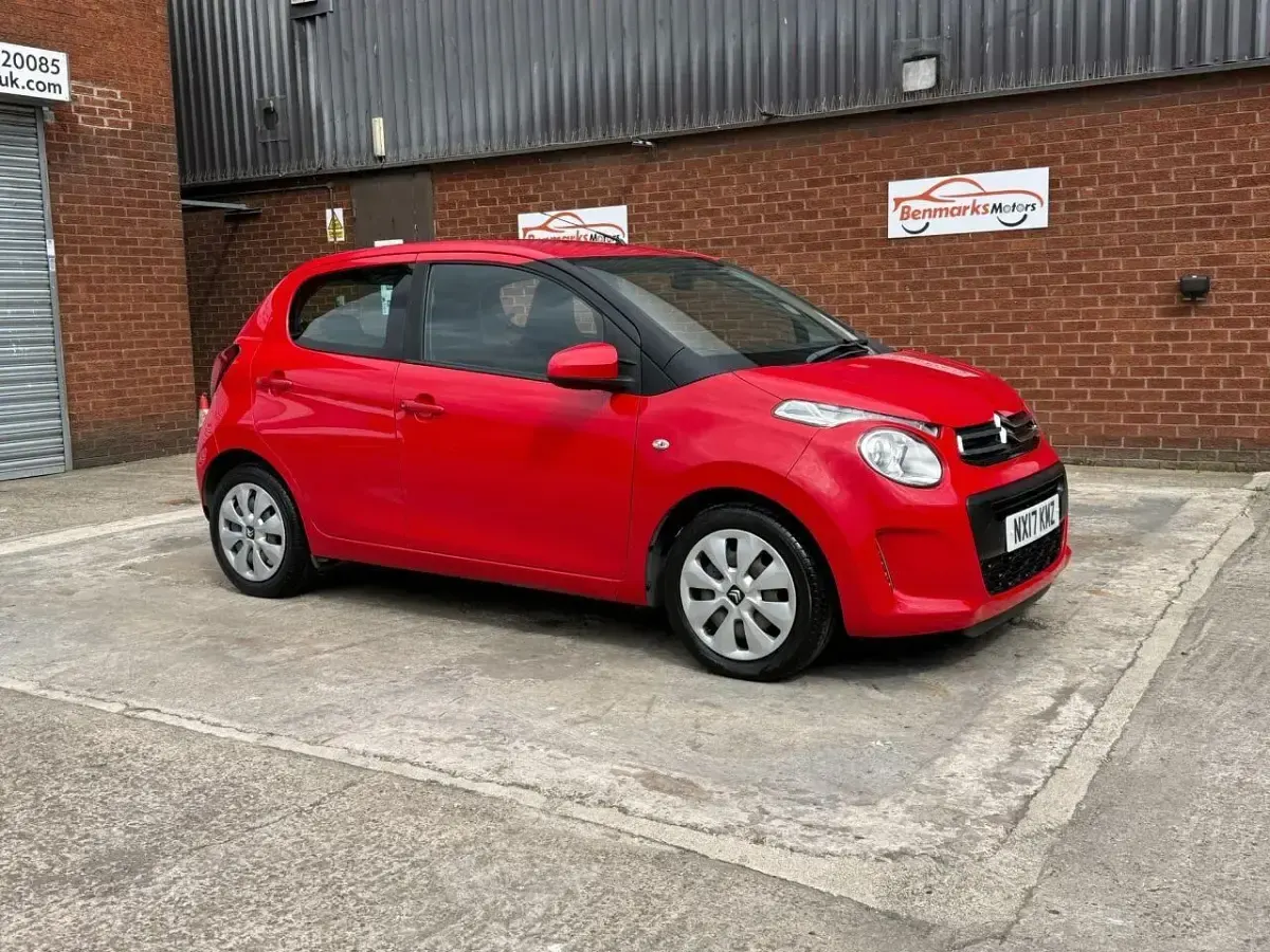 Usado Citroën C1 Feel 82 HP (60 kW) 2017 Vermelho Citadino