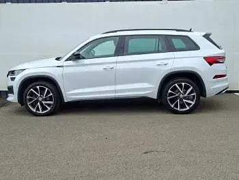 Used Skoda Kodiaq SportLine 150 HP (110 kW) 2023 White SUV