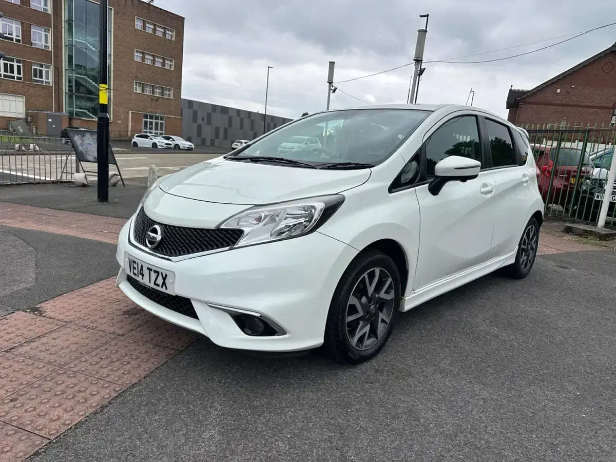 Używany Nissan Note S 98 KM (72 kW) 2014 Biały Hatchback