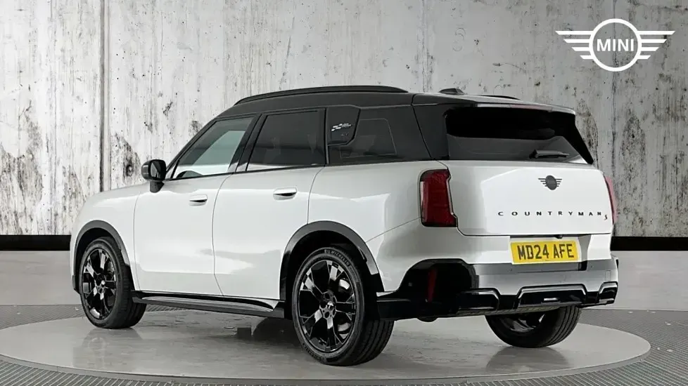 Used Mini Countryman 215 HP (158 kW) 2024 White SUV