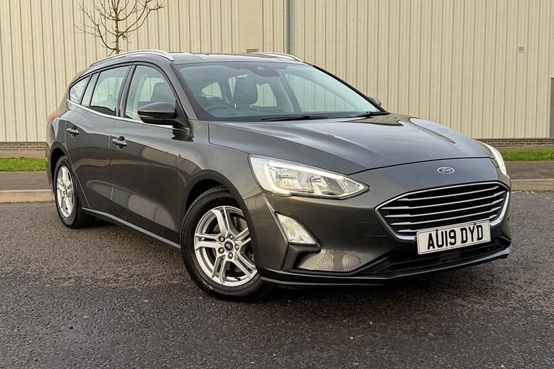 Used Ford Focus Zetec 120 HP (88 kW) 2019 Black Estate