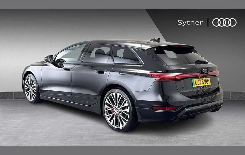 Używany Audi e-tron Performance 266 kW (362 KM) 2025 Czarny SUV