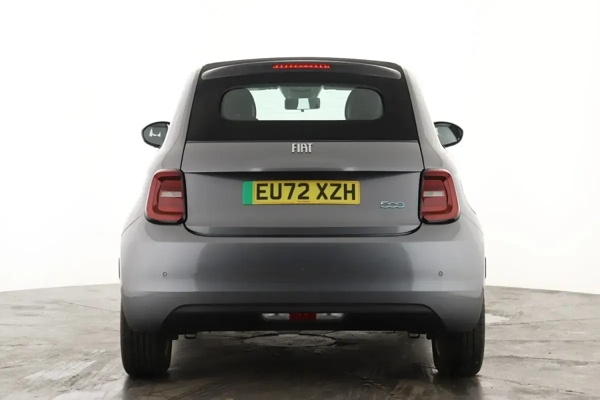 Używany Fiat 500e Icon 86 kW (118 KM) 2022 Szary Kabriolet