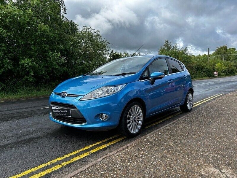 Blue Used 2012 Ford Fiesta Titanium Hatchback | £4,495 (Fair price) - Image 1/4