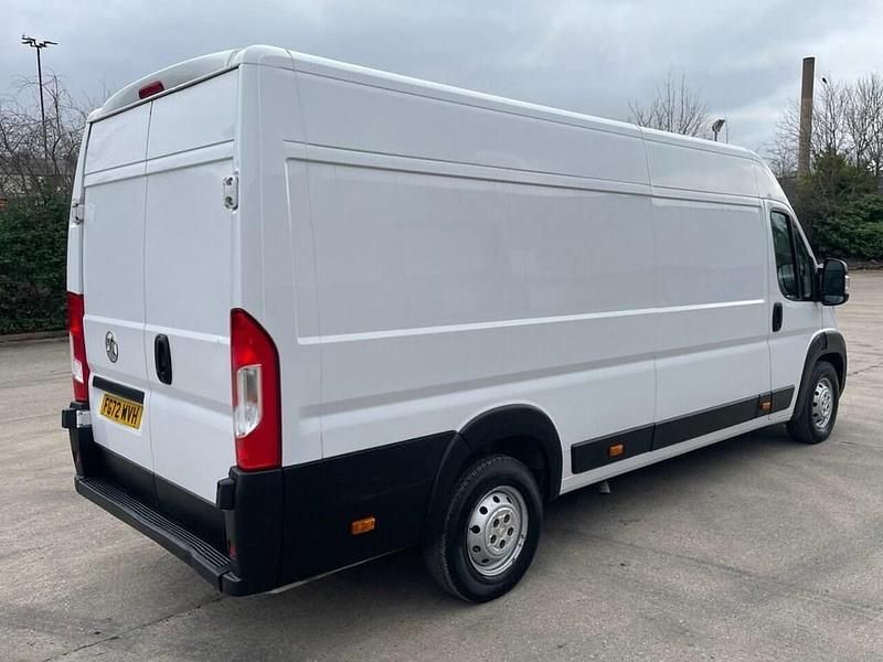 Used Vauxhall Movano 2022 White MPV