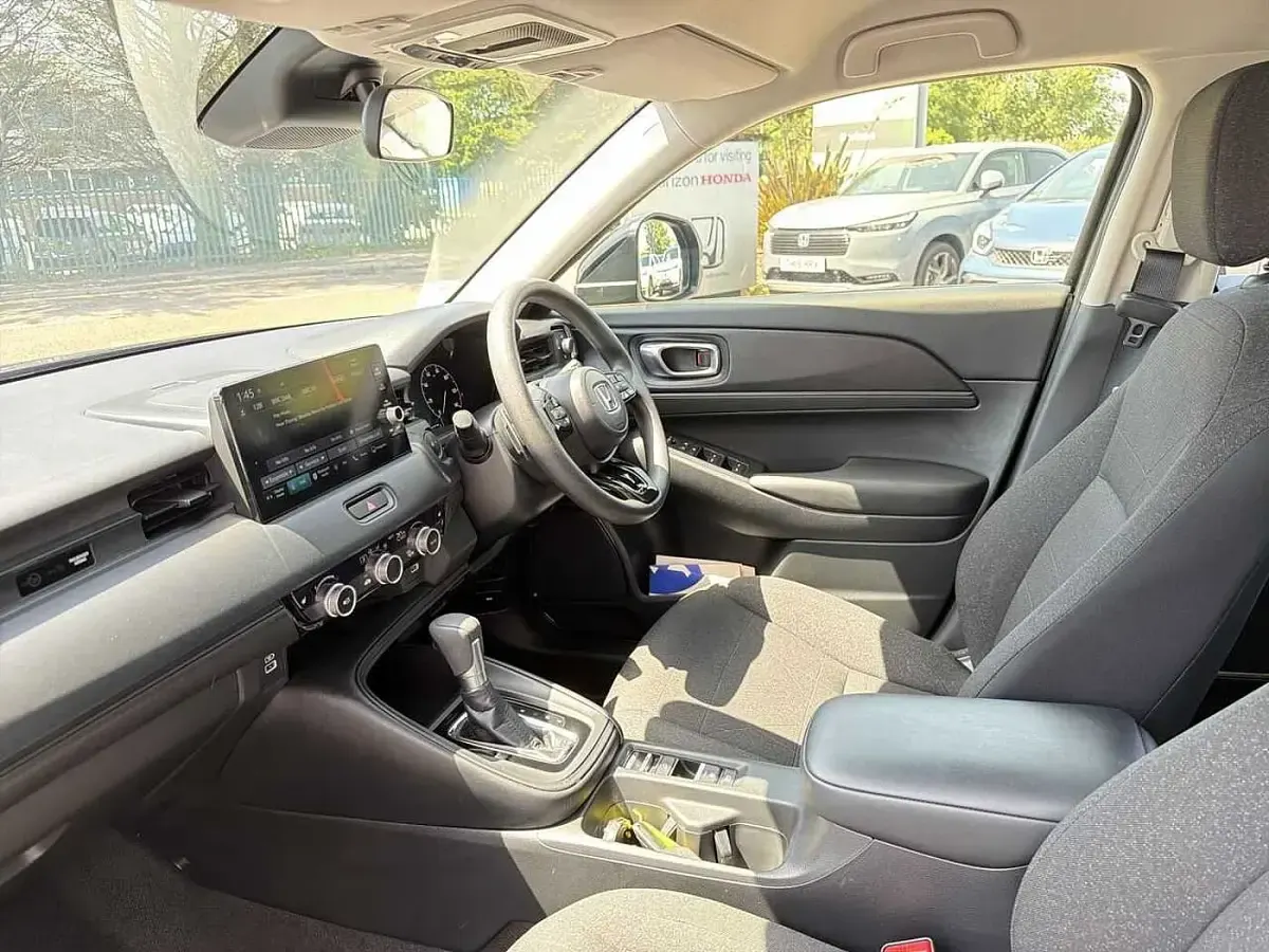 Used Honda HR-V Elegance 131 HP (96 kW) 2023 Black SUV