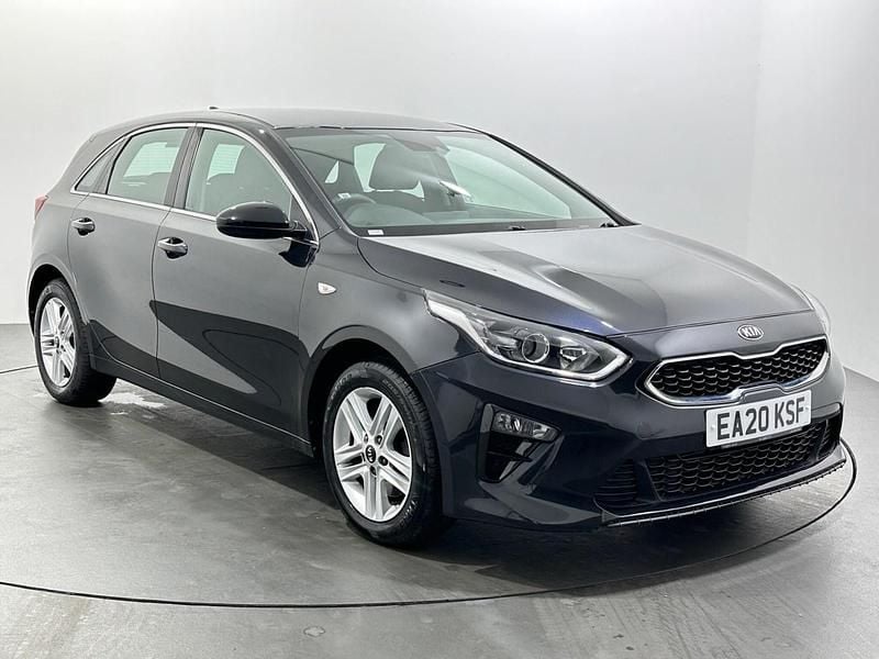 Black Used 2020 Kia Ceed Hatchback | £11,082 (Good price) - Image 1/3