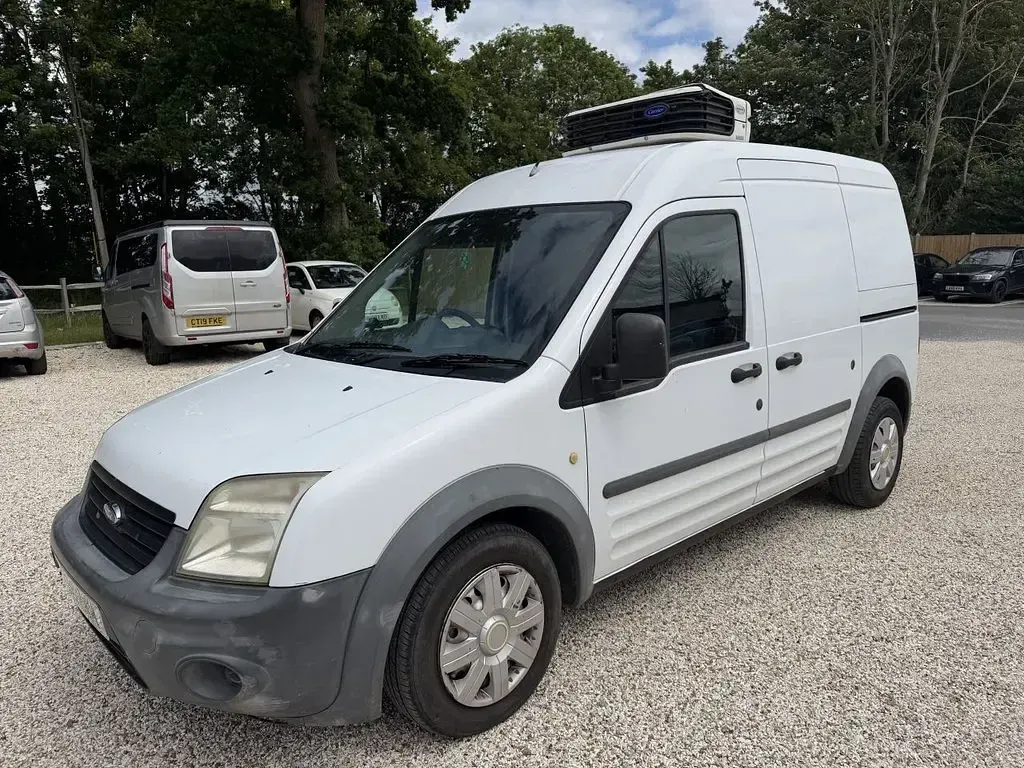 Used Ford Transit Connect 110 HP (80 kW) 2010 White MPV