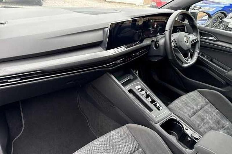 Used VW Golf VIII 200 HP (147 kW) 2021