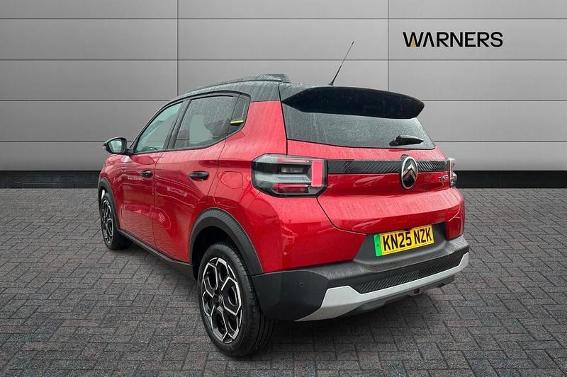 Used Citroën e-C3 81 kW (111 HP) 2025 Red Hatchback